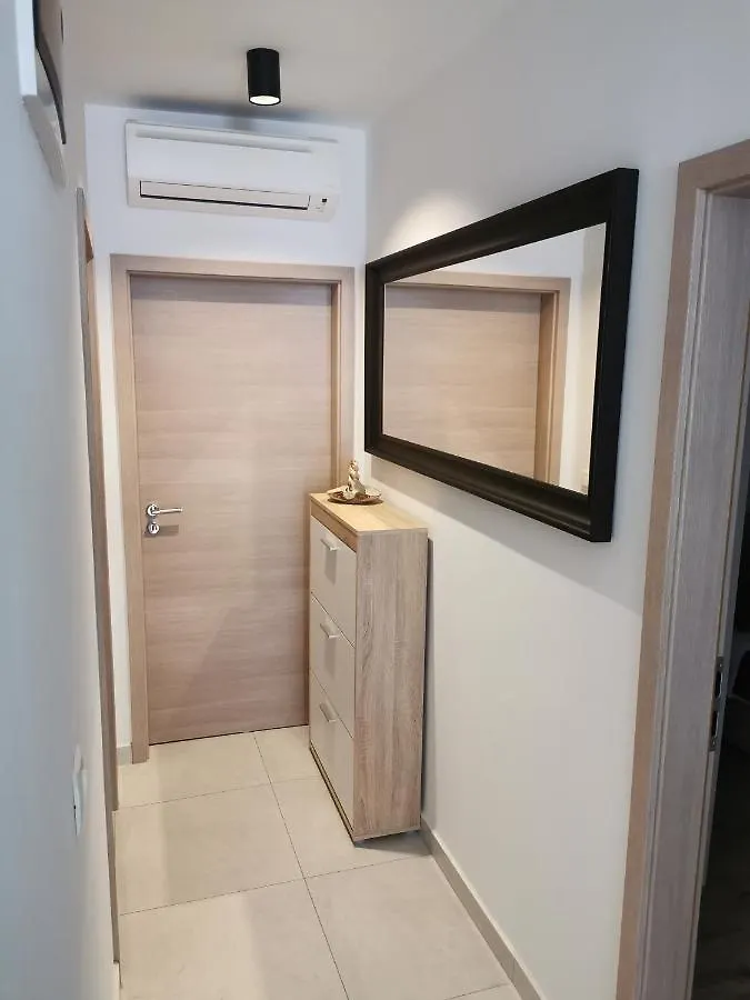 Apartments Marija Rabac 0*,